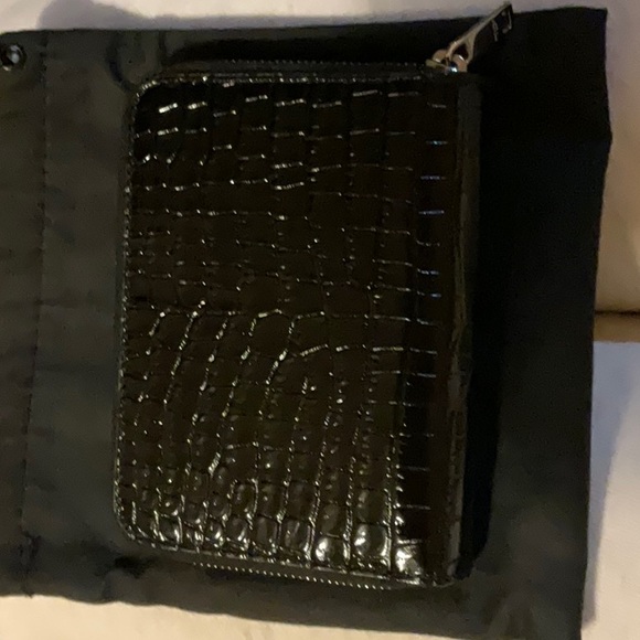 YSL (Saint Laurent) Black Croc - Compact Zip around Wallet - Picture 2 of 6